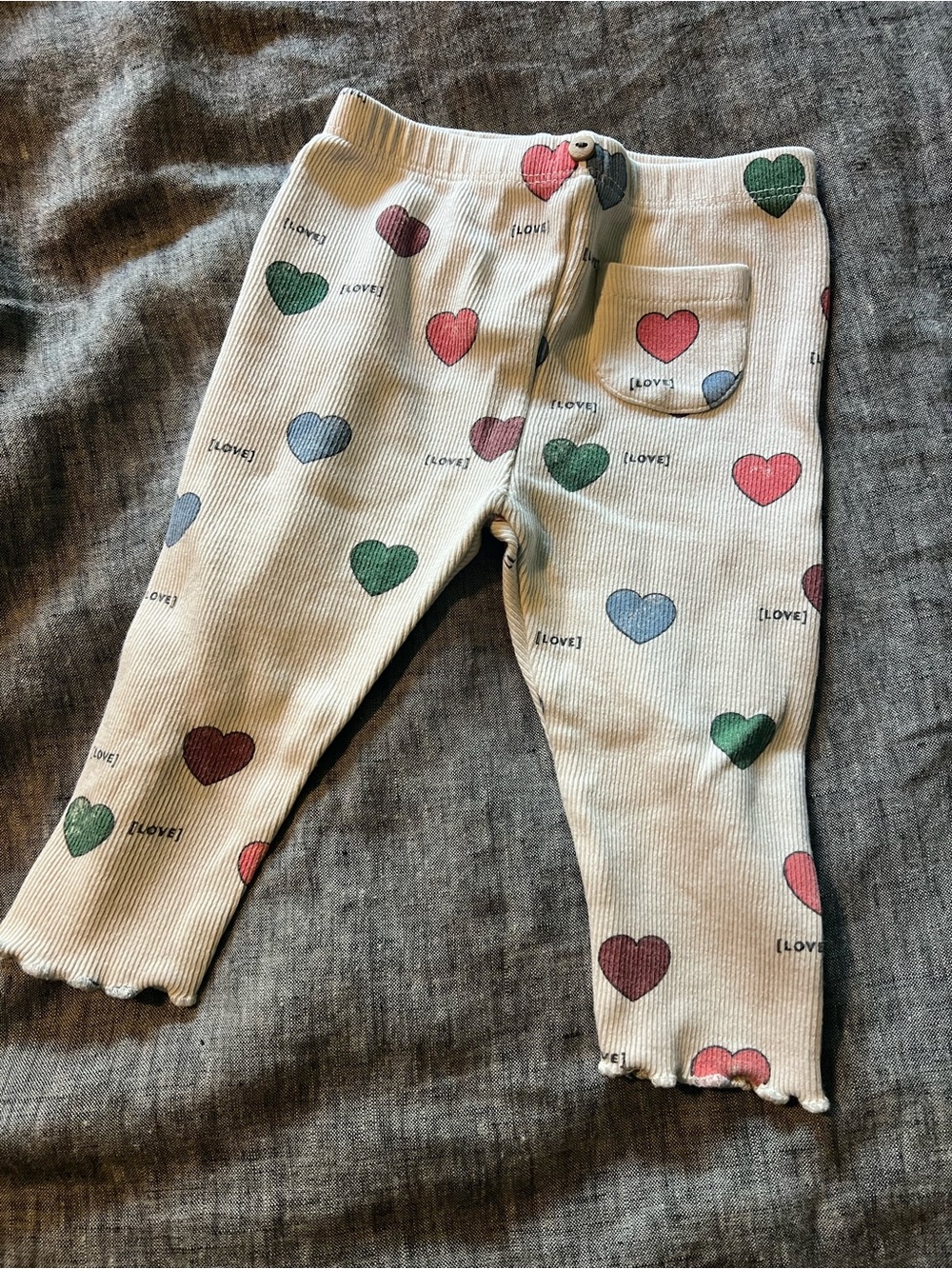 Zara Cream Ribbed Leggings with Multicolor Hearts